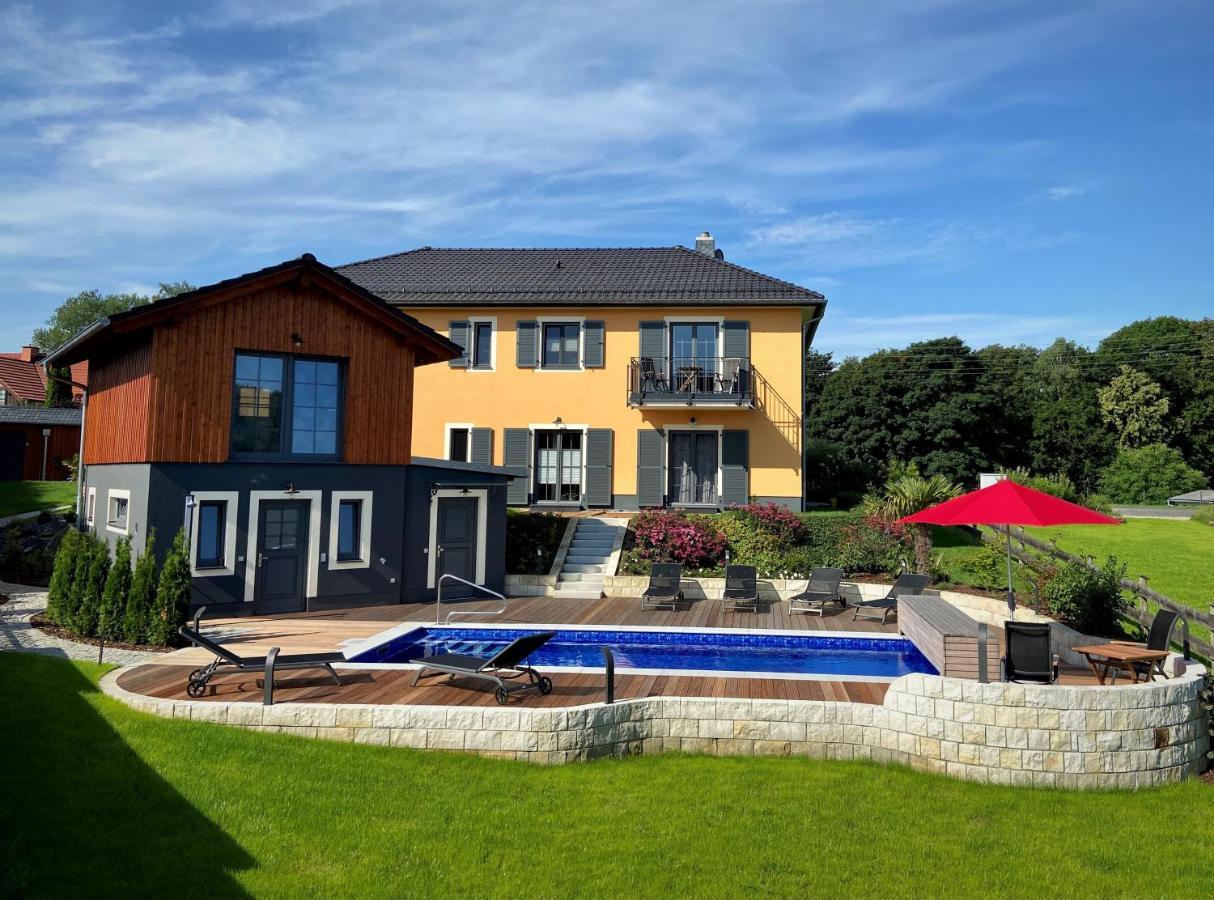 Landhaus Waltersdorf - Pool & Wellness バート・シャンダウ エクステリア 写真